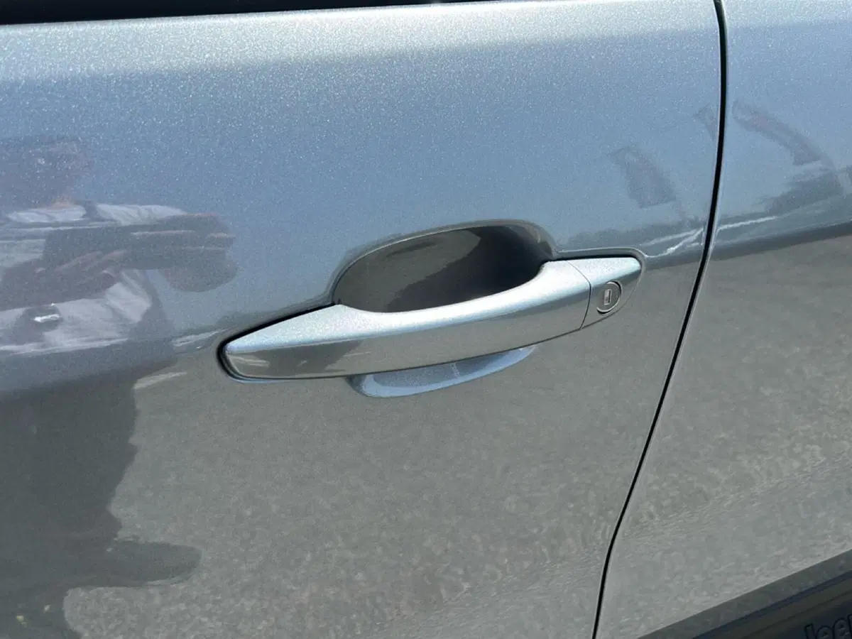 Jeep Avenger nuova a Roma (9)