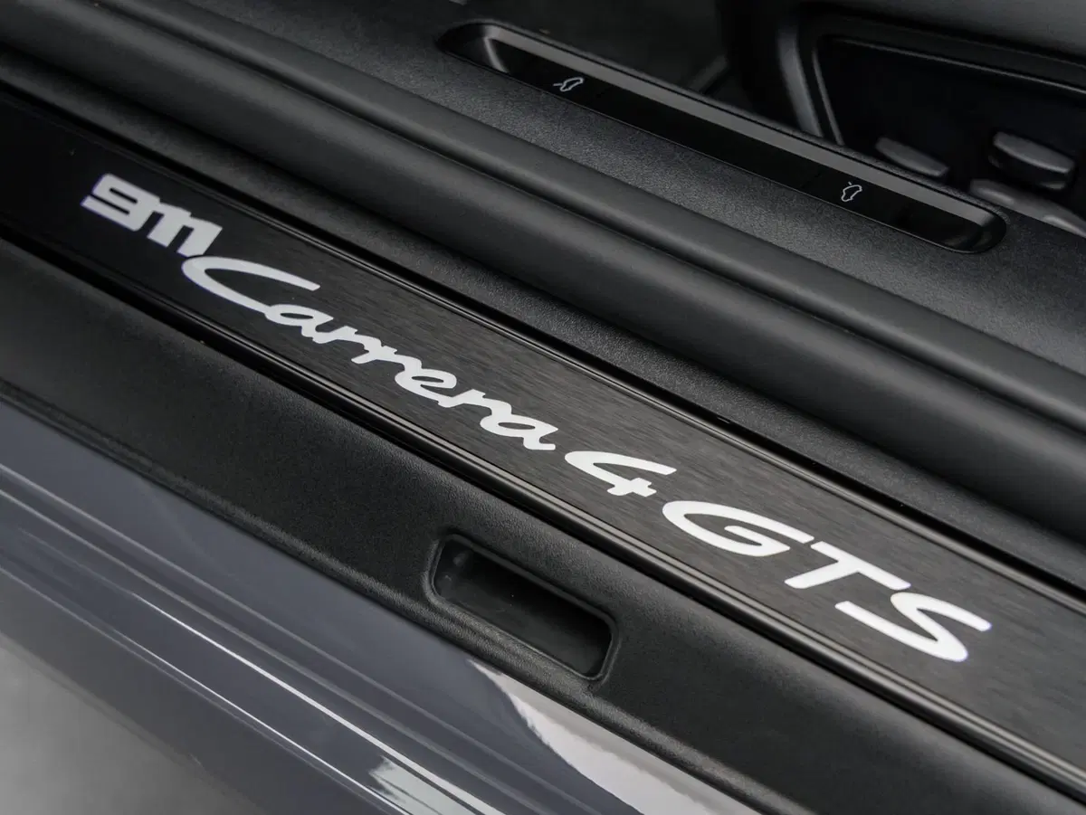 Porsche 911 Cabrio usata a Firenze (13)