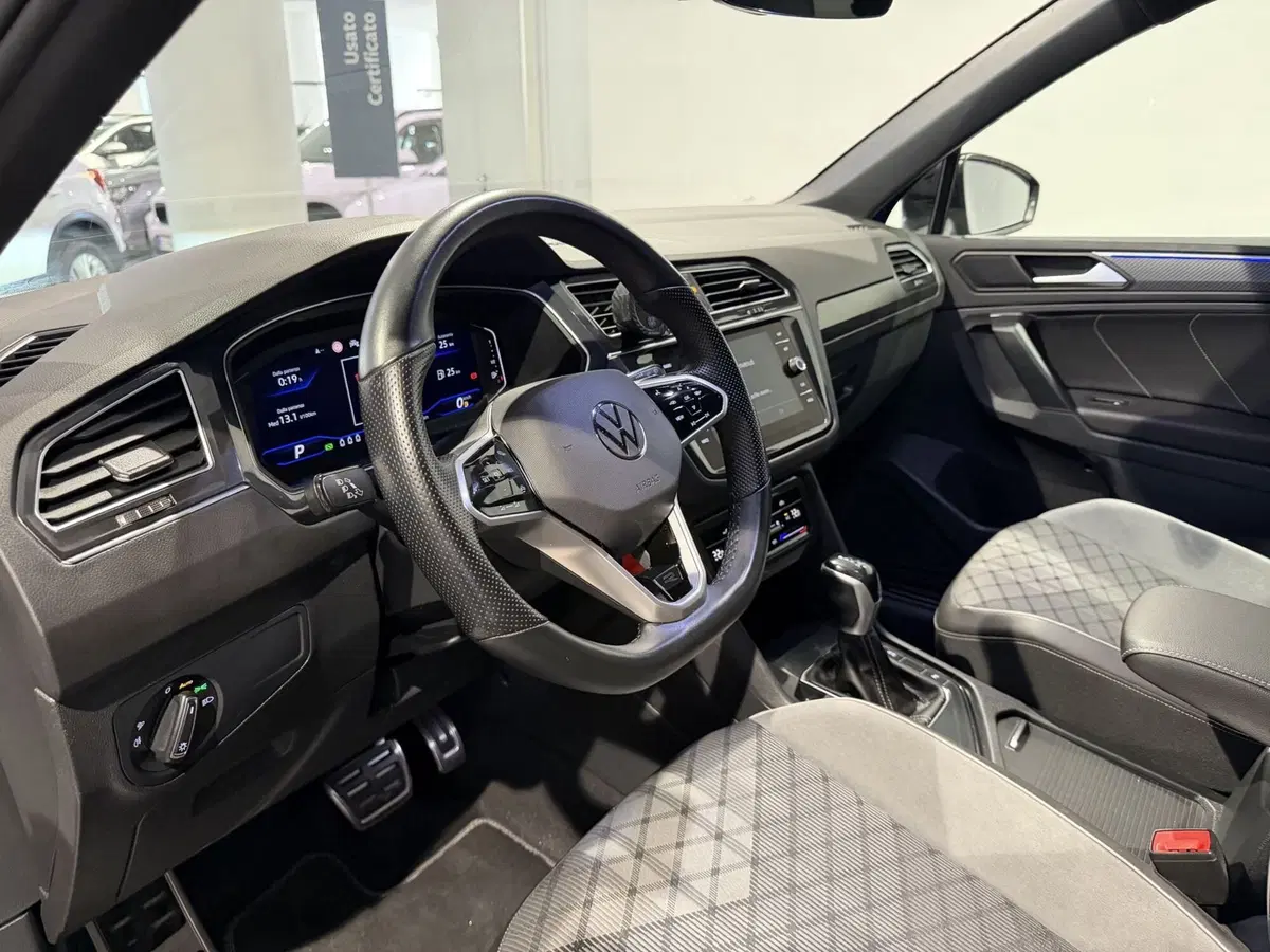 Volkswagen Tiguan usata a Genova (8)
