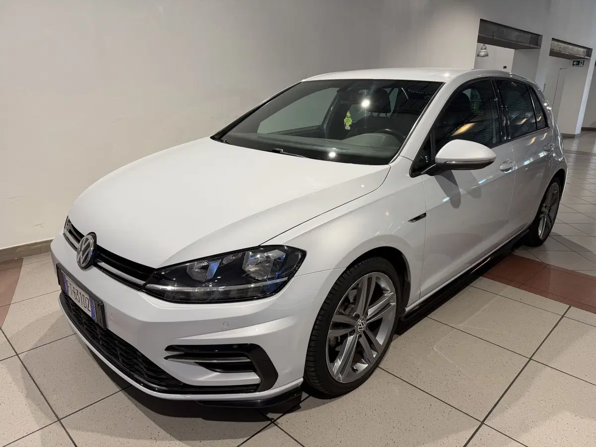 Volkswagen Golf usata a Genova