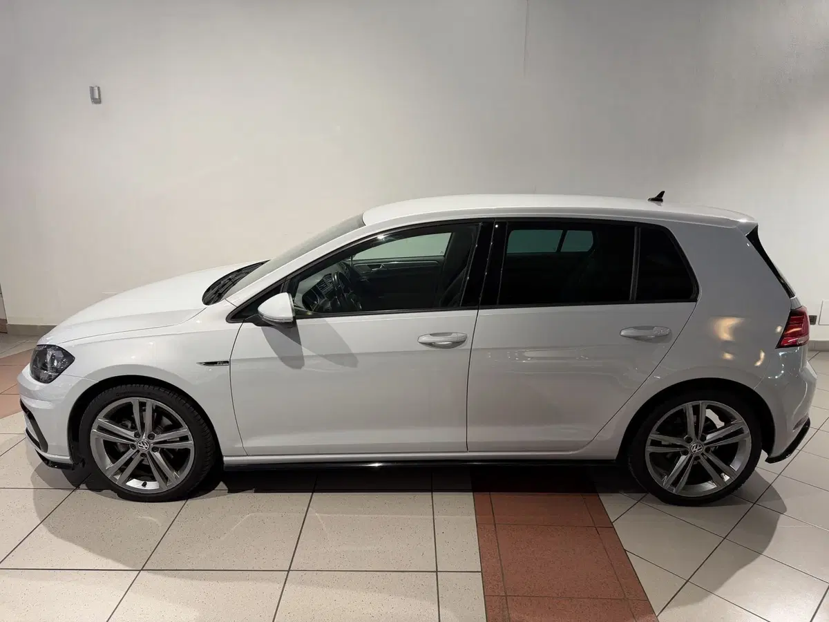 Volkswagen Golf usata a Genova (2)