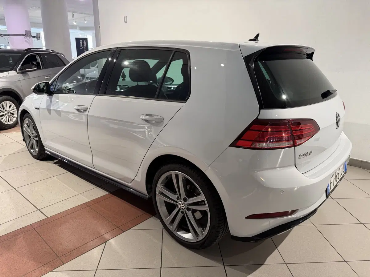 Volkswagen Golf usata a Genova (3)