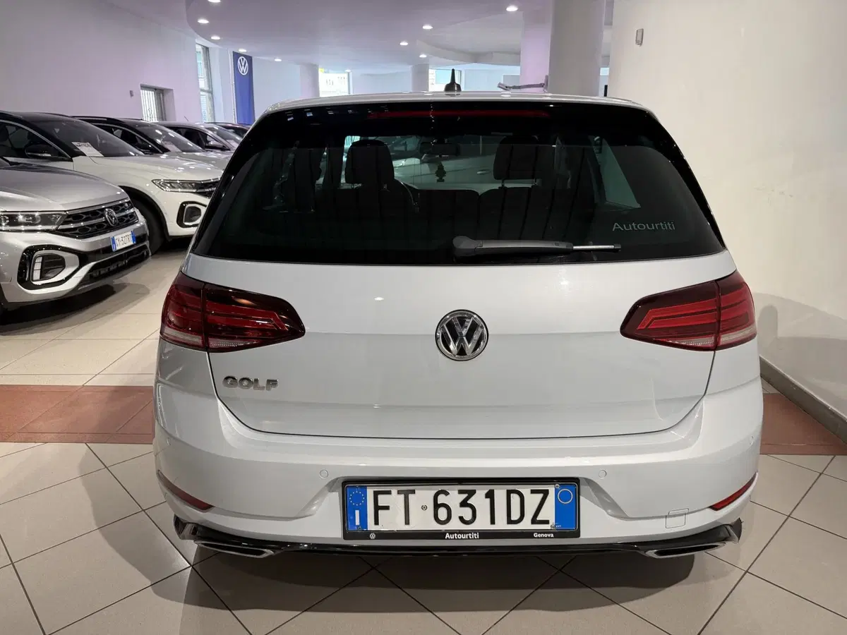 Volkswagen Golf usata a Genova (4)
