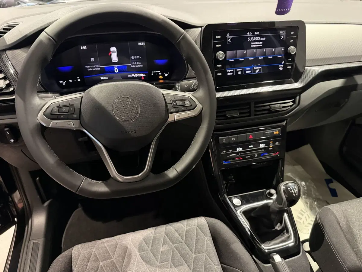 Volkswagen T-Cross nuova a Genova (12)