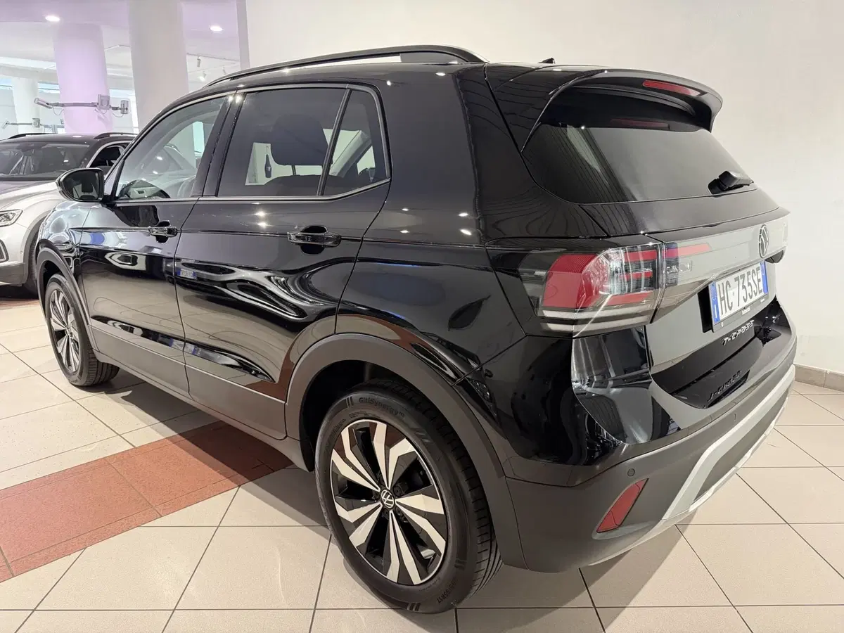 Volkswagen T-Cross nuova a Genova (3)