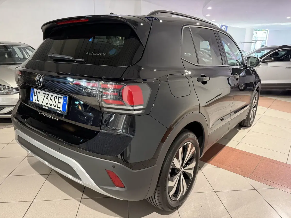 Volkswagen T-Cross nuova a Genova (5)