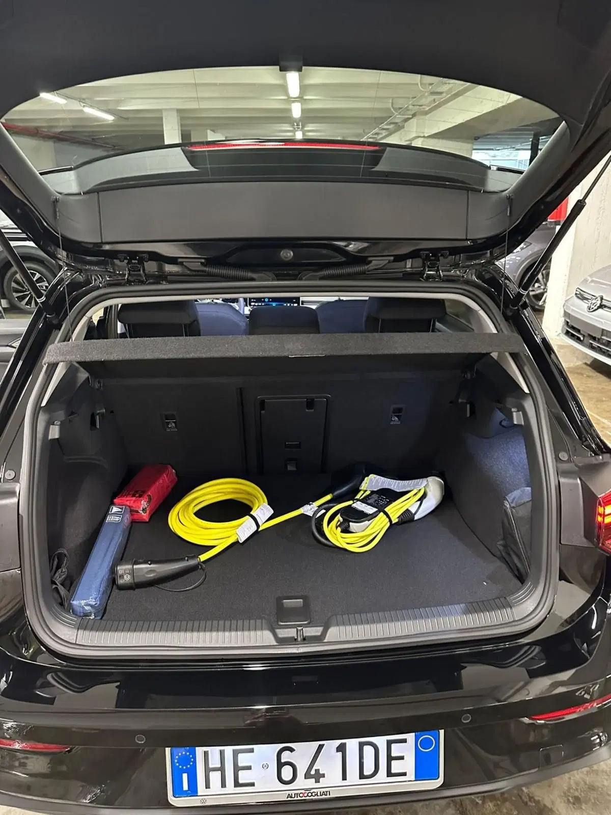 Volkswagen Golf nuova a Lecco (9)