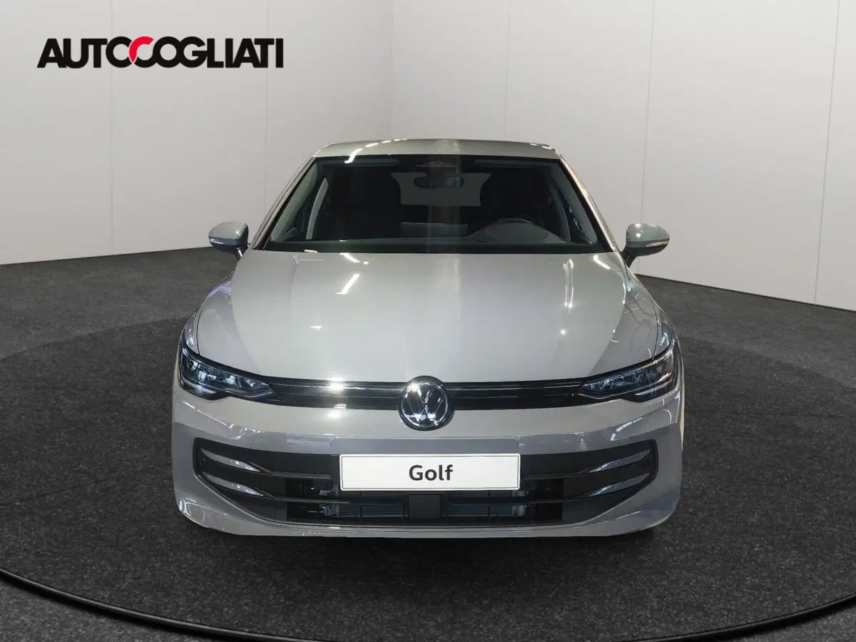 Volkswagen Golf nuova a Lecco (2)