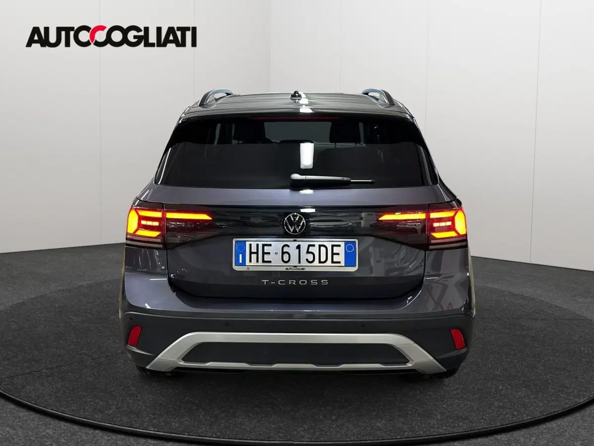 Volkswagen T-Cross nuova a Lecco (4)