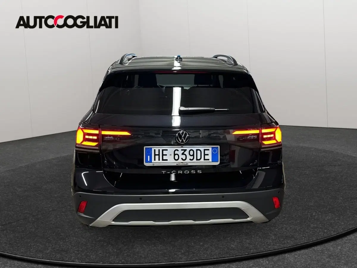 Volkswagen T-Cross nuova a Lecco (4)