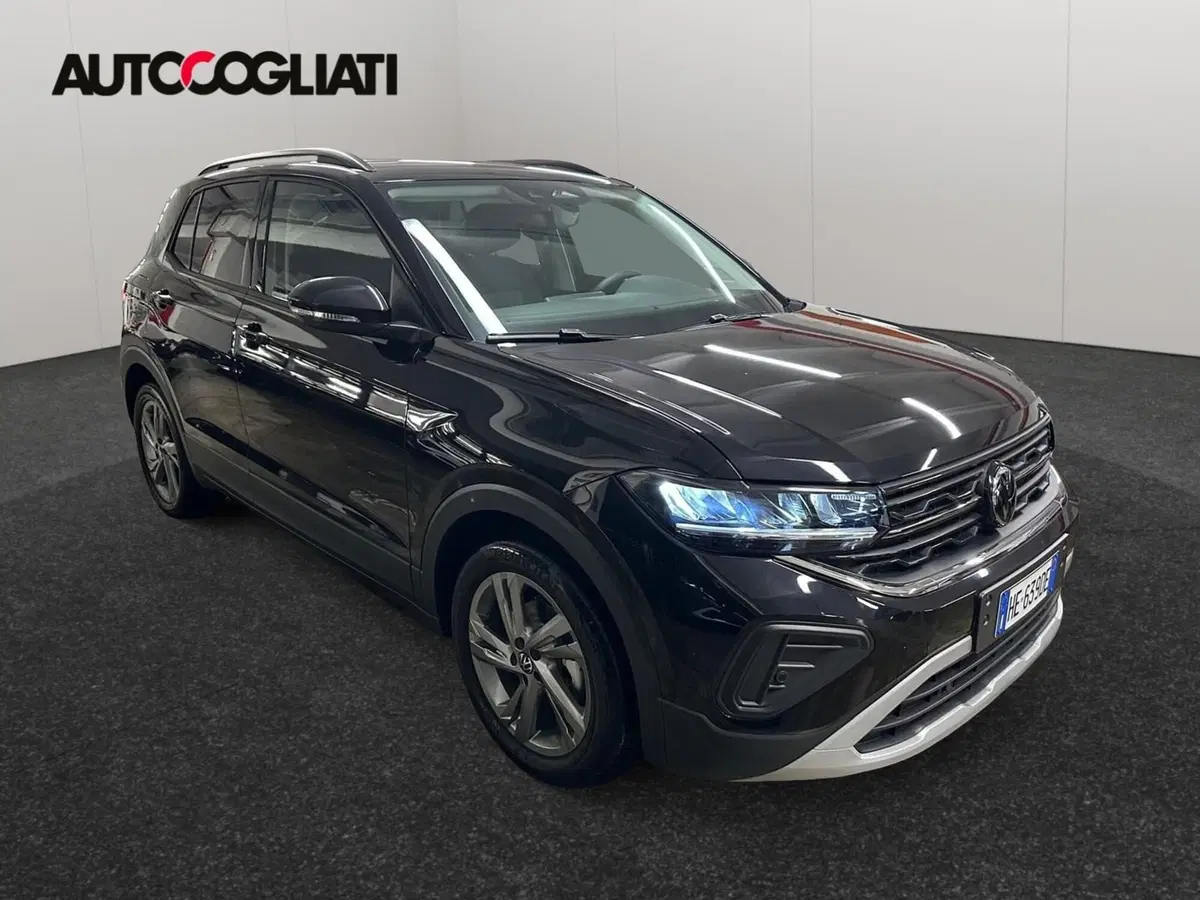 Volkswagen T-Cross nuova a Lecco (6)