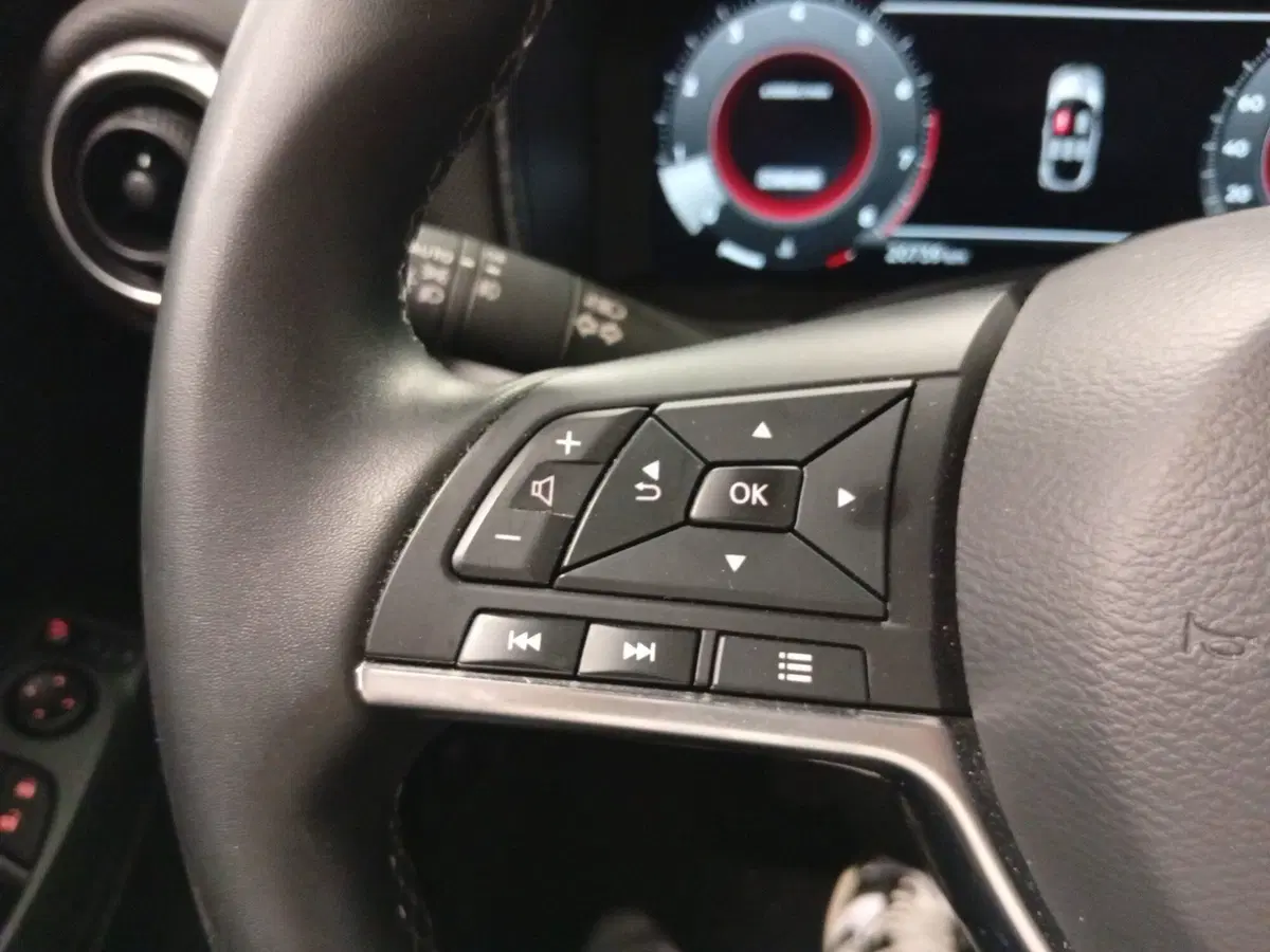 Nissan Juke usata a Varese (13)