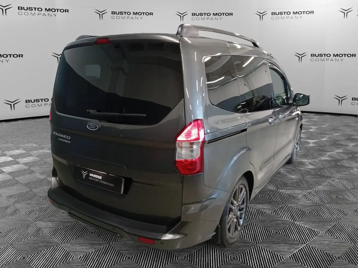 Ford Tourneo Courier usata a Varese (6)