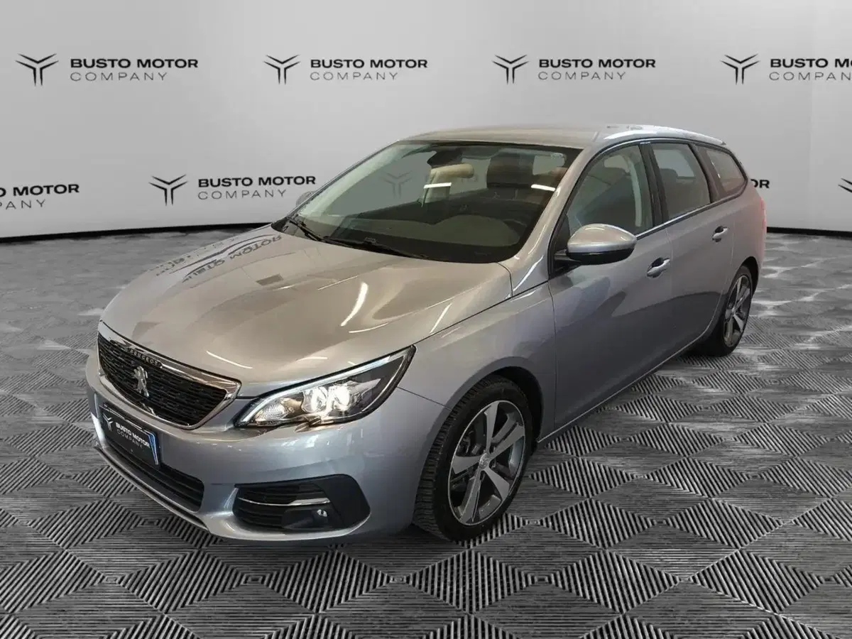 Peugeot 308 usata a Varese (4)
