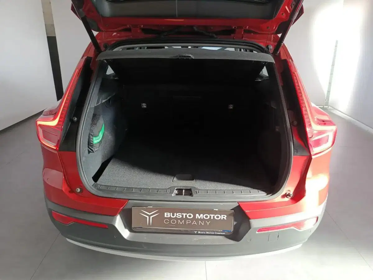 VOLVO Veicoli Commerciali XC40 usata a Varese (8)