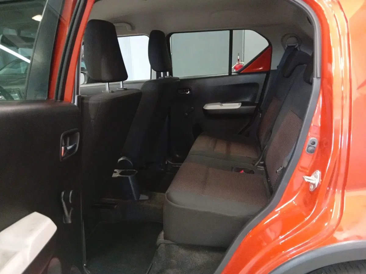 Suzuki Ignis usata a Varese (10)