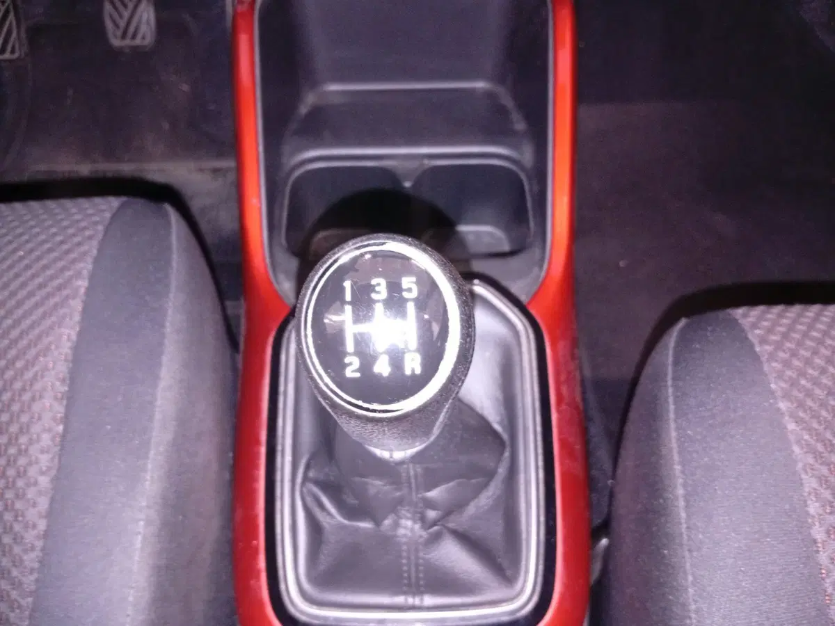 Suzuki Ignis usata a Varese (15)