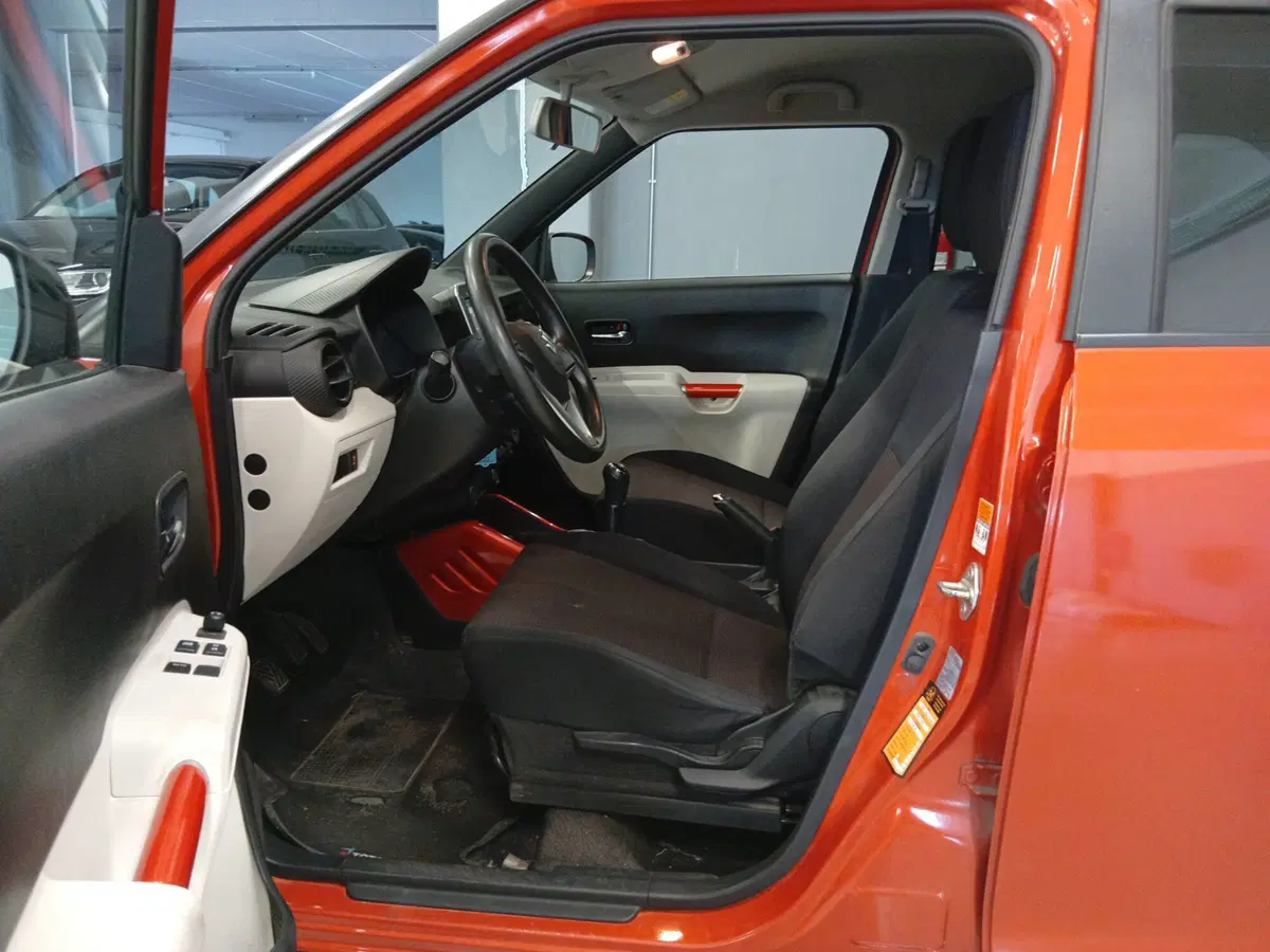 Suzuki Ignis usata a Varese (9)