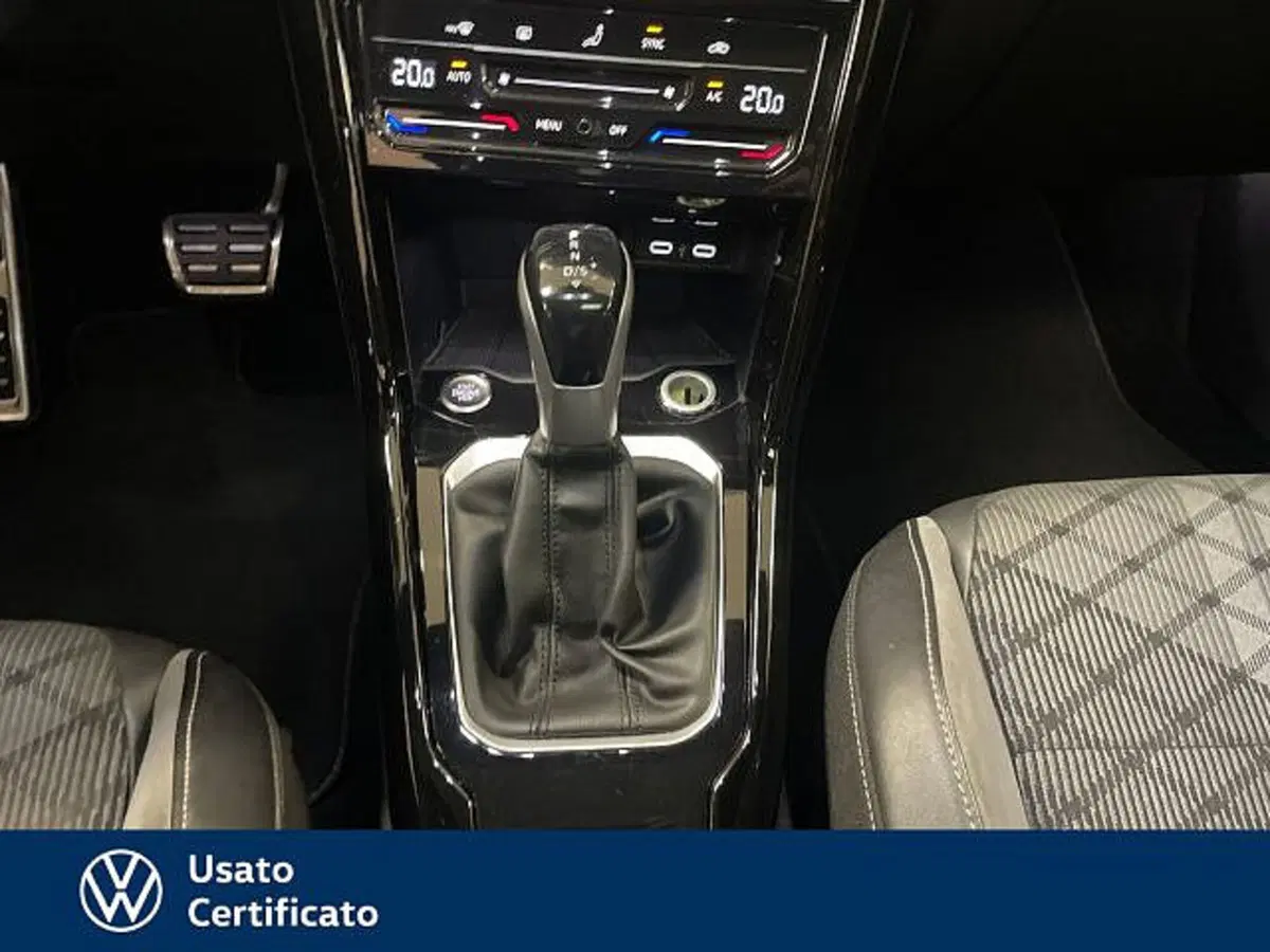 Volkswagen T-Roc usata a Vicenza (11)