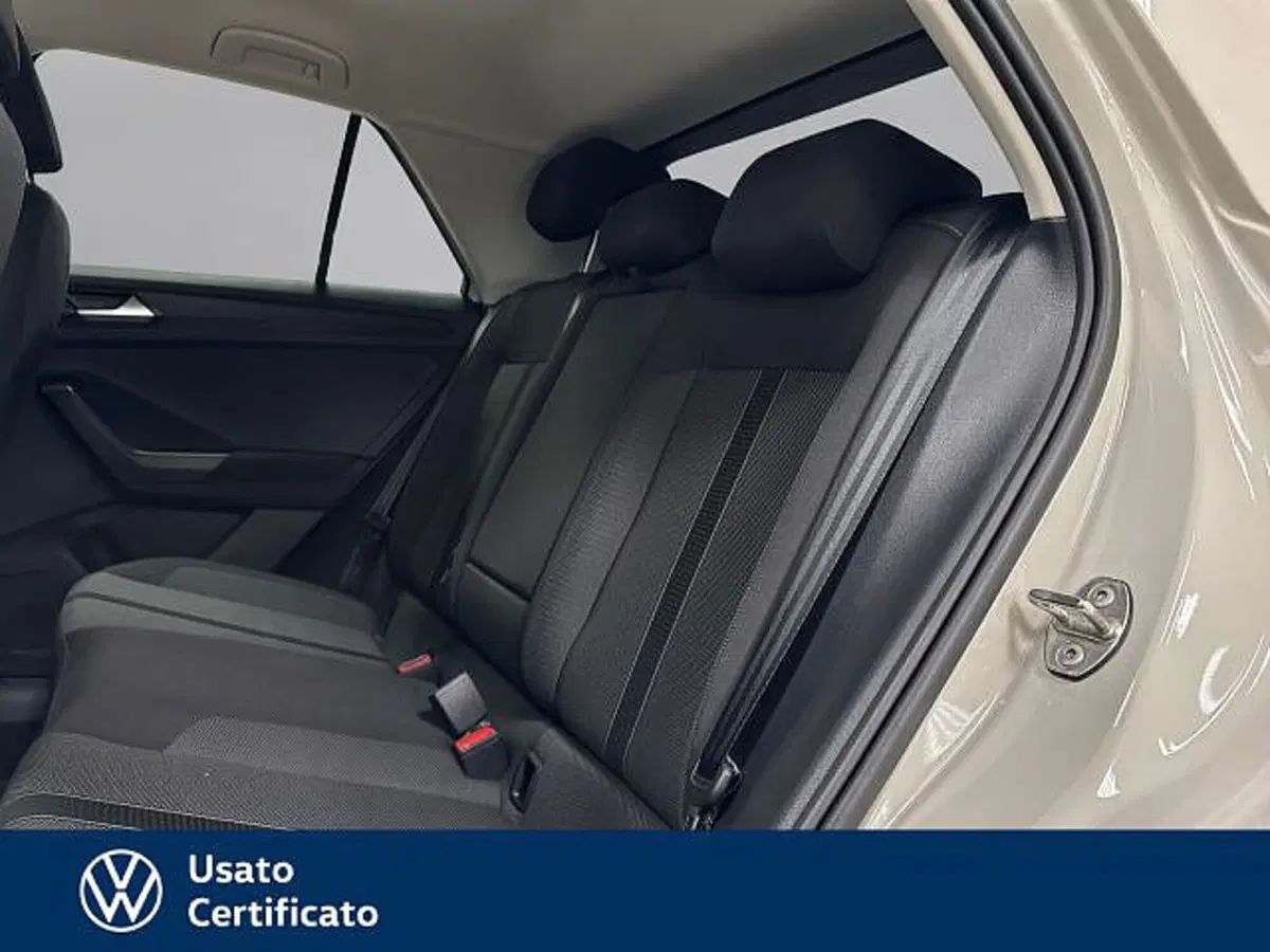 Volkswagen T-Roc usata a Vicenza (12)