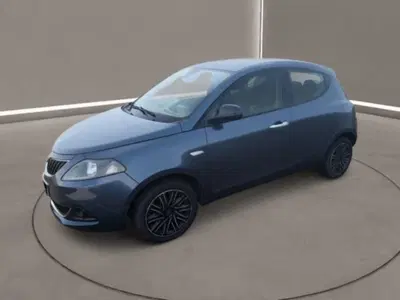 Lancia Ypsilon 1.0 FireFly 5 porte S&S Hybrid Ecochic A. Ferretti del 2022 usata a Caltanissetta
