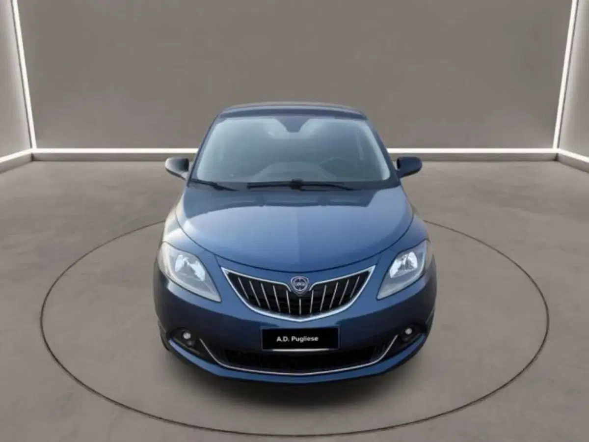 Lancia Ypsilon usata a Caltanissetta (2)