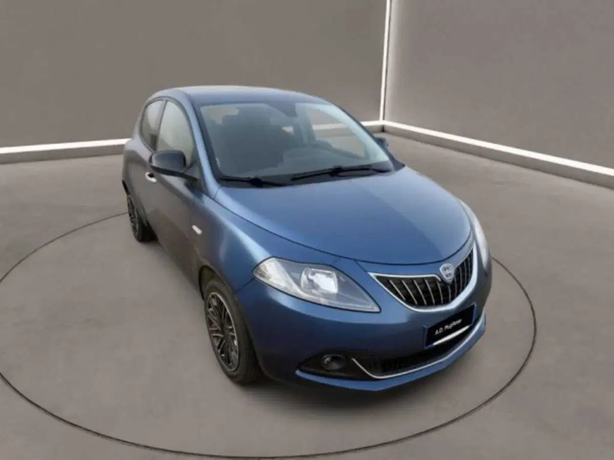 Lancia Ypsilon usata a Caltanissetta (3)