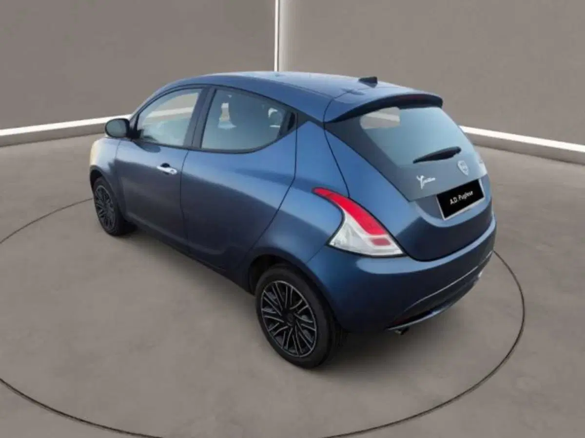 Lancia Ypsilon usata a Caltanissetta (5)