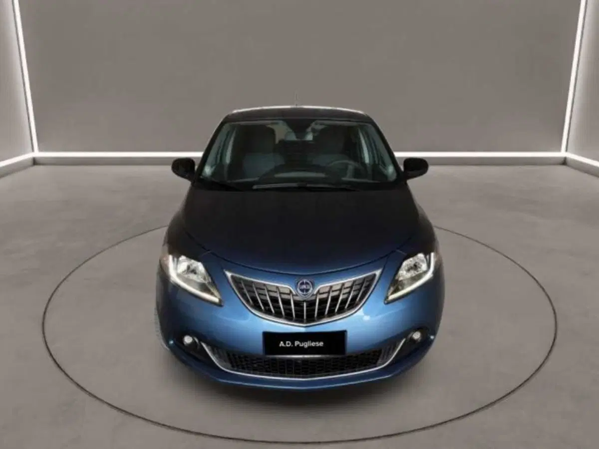 Lancia Ypsilon usata a Caltanissetta (2)