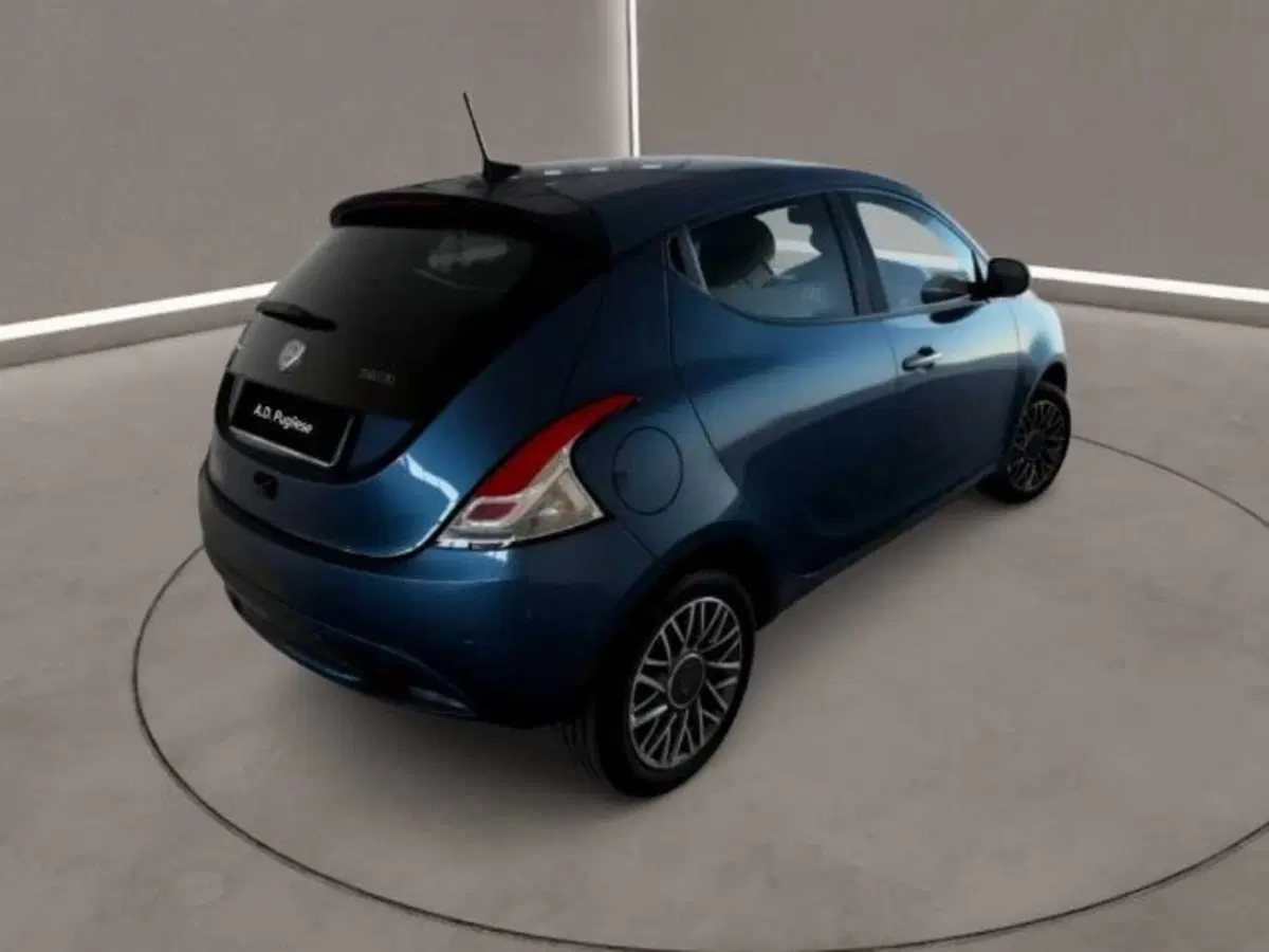 Lancia Ypsilon usata a Caltanissetta (4)
