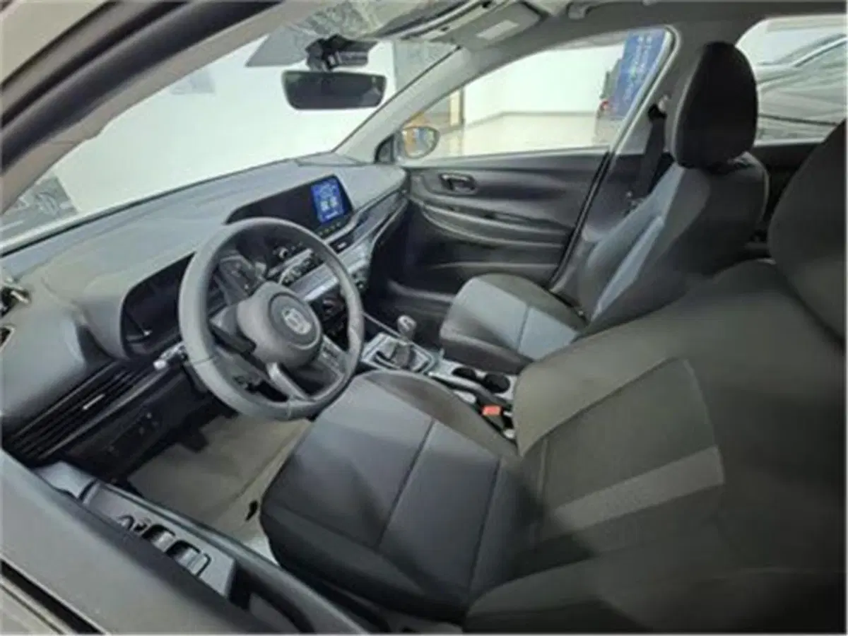 Hyundai i20 nuova a Bari (8)