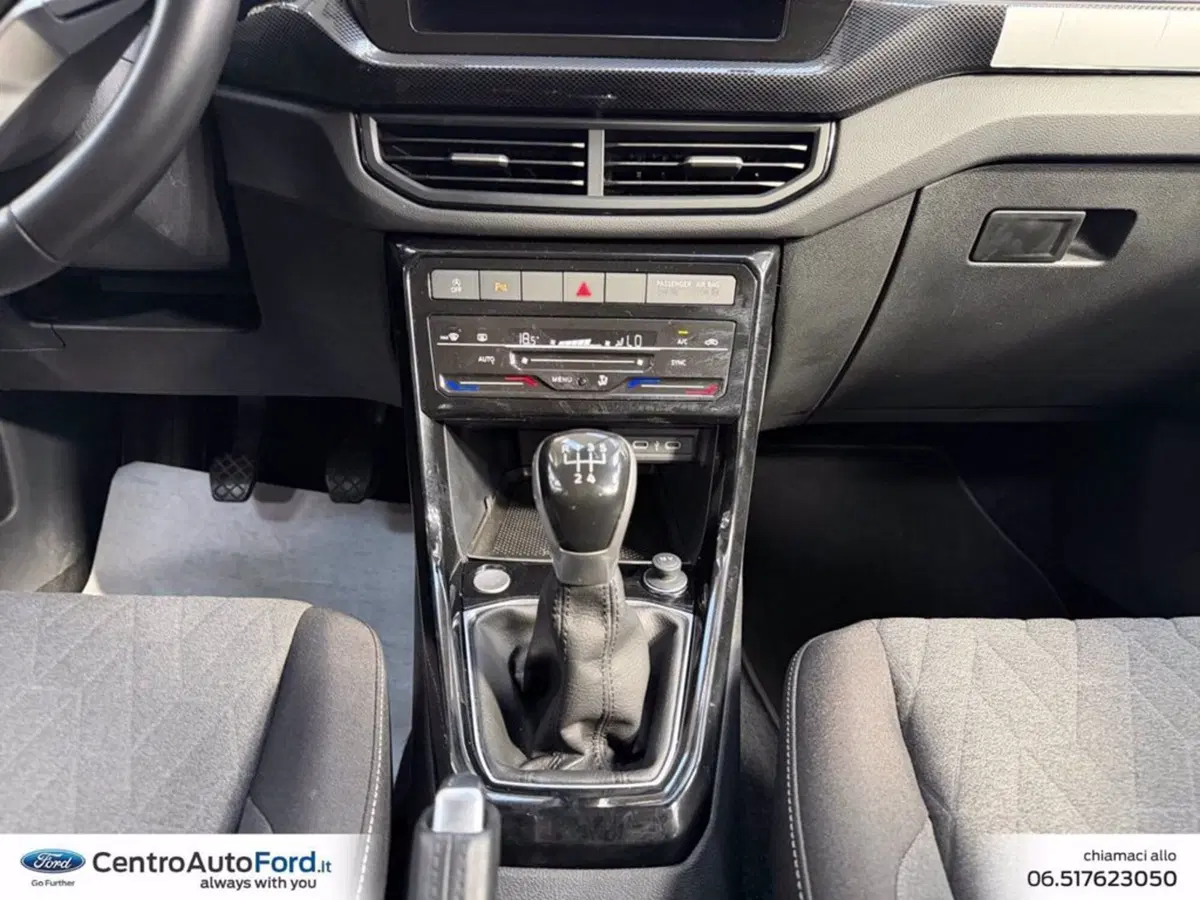Volkswagen T-Cross usata a Roma (11)