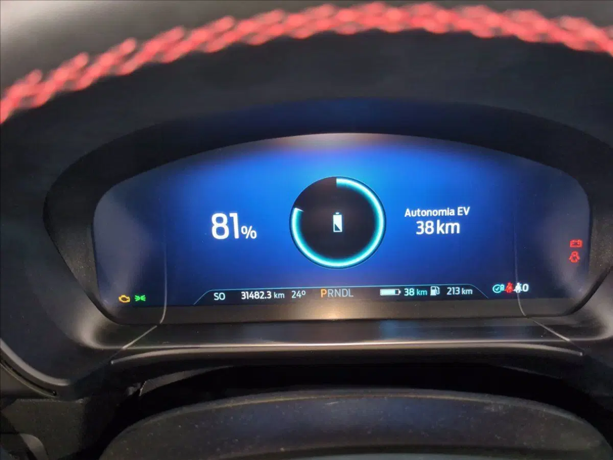 Ford Kuga usata a Milano (10)
