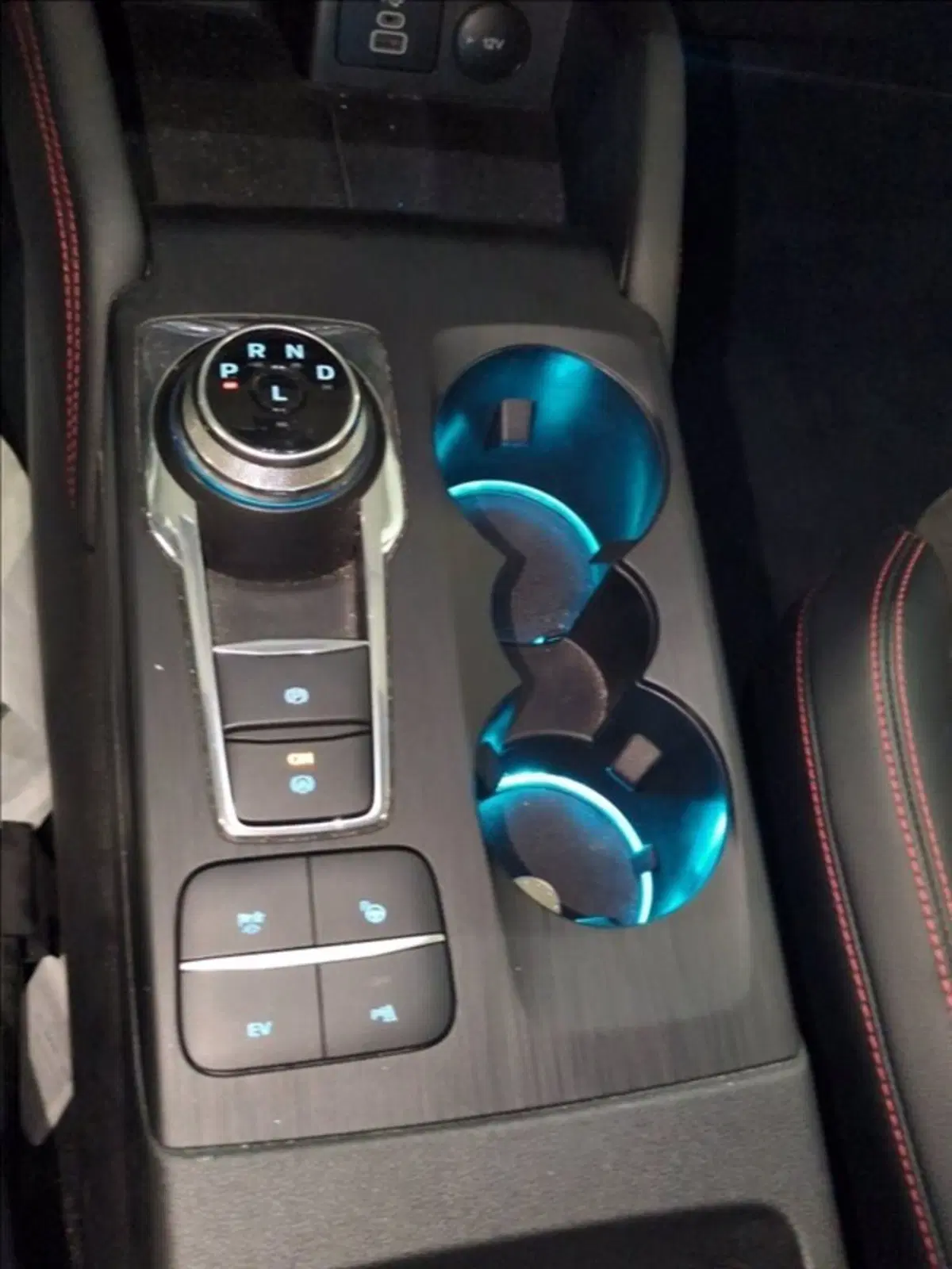 Ford Kuga usata a Milano (13)