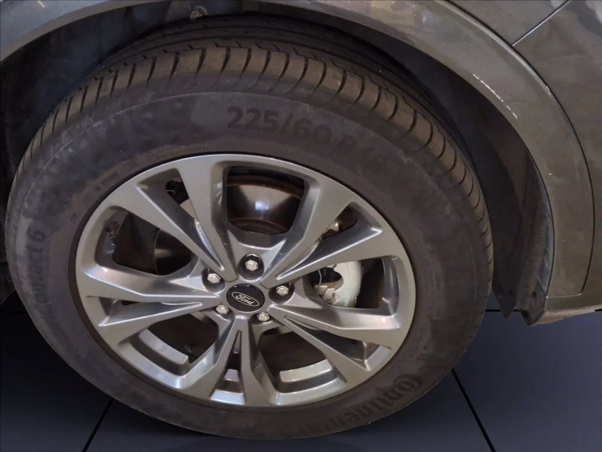 Ford Kuga usata a Milano (17)
