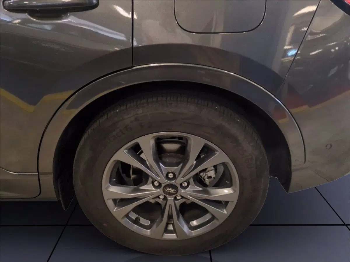 Ford Kuga usata a Milano (19)