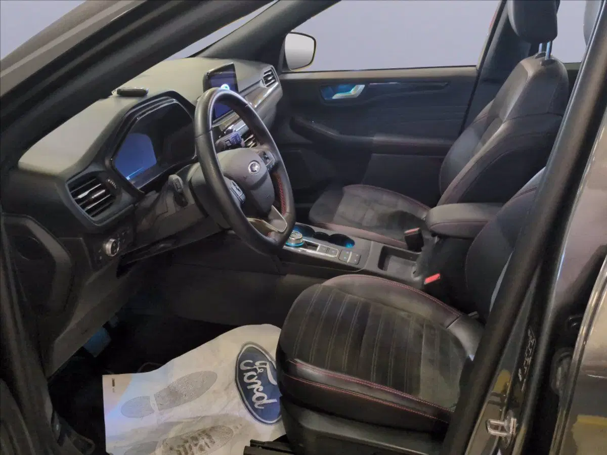 Ford Kuga usata a Milano (8)
