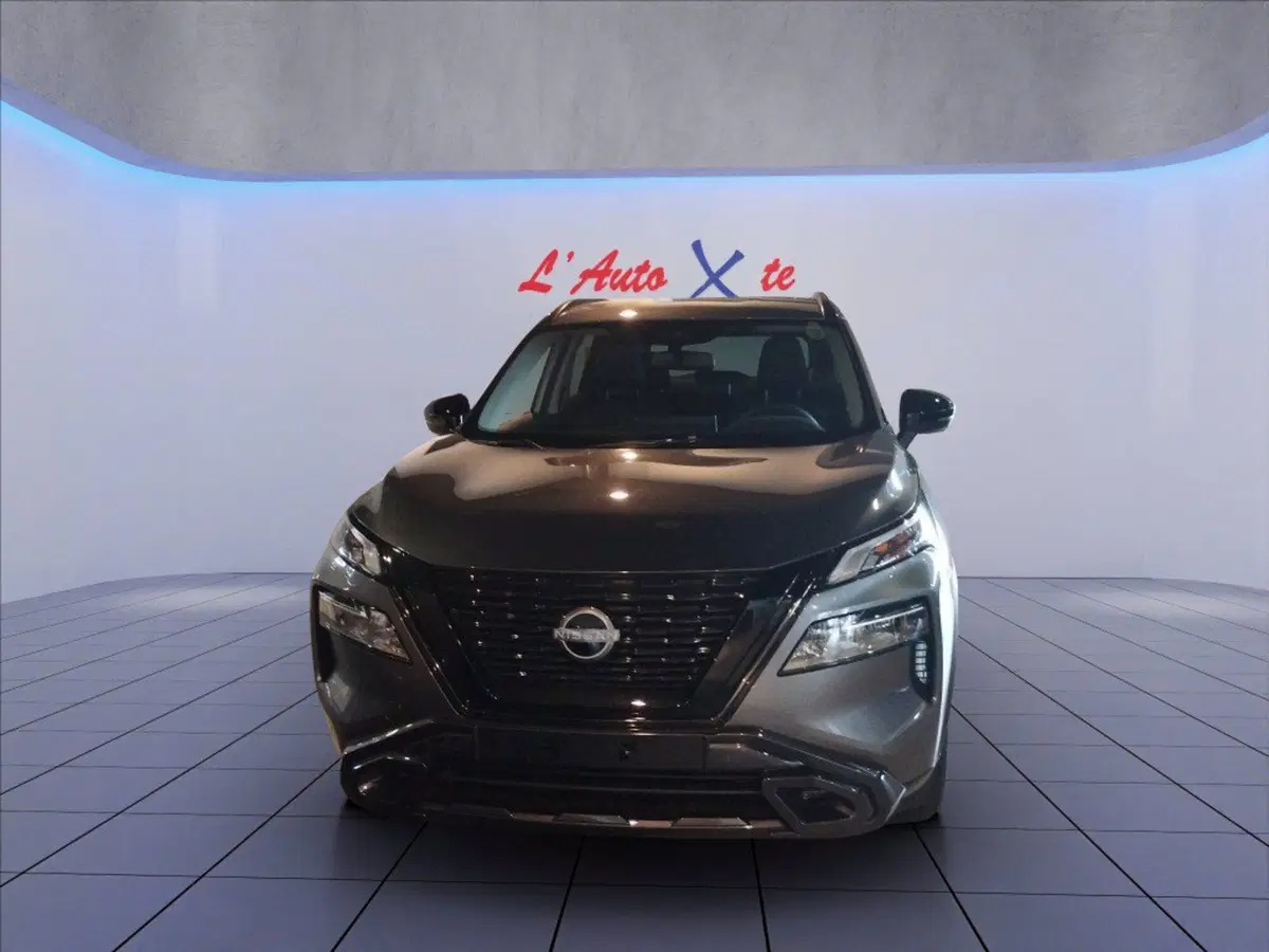 Nissan X-Trail nuova a Milano (2)