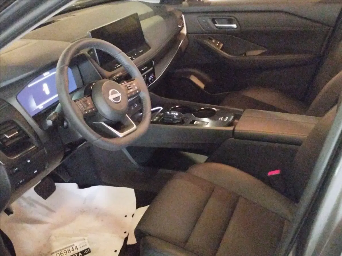 Nissan X-Trail nuova a Milano (4)