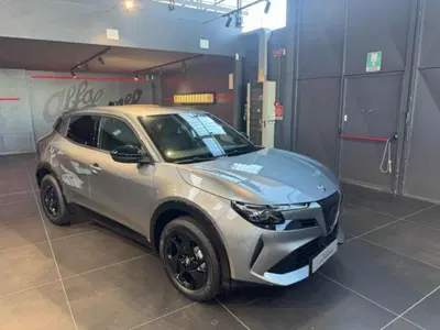 Alfa Romeo Junior 1.2 ibrida Sprint 145cv edct6 nuova a Vercelli