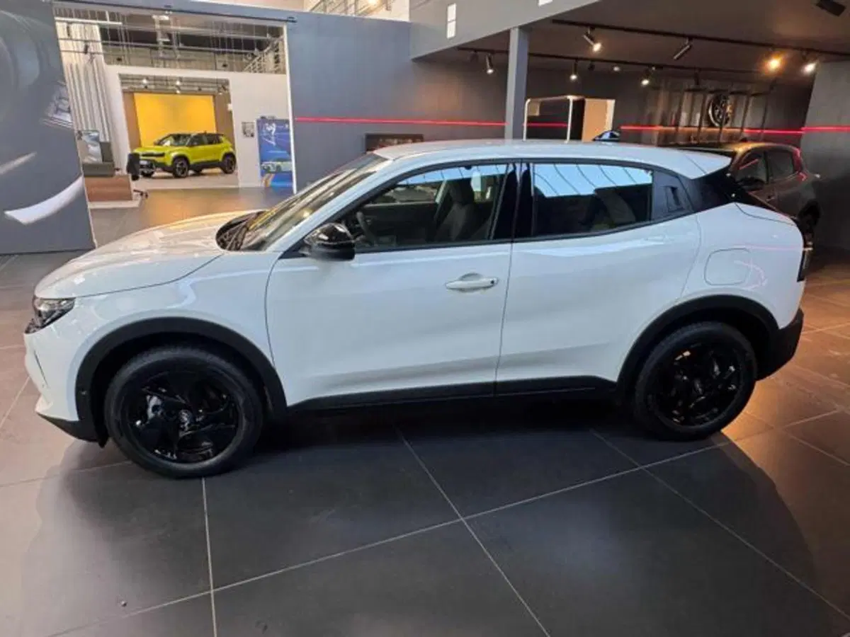 Alfa Romeo Junior nuova a Vercelli (4)