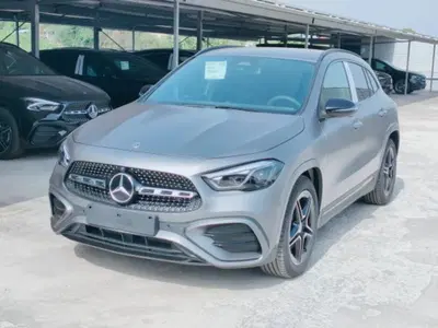 Mercedes-Benz GLA SUV 200 d Business Extra auto nuova a Mosciano Sant'Angelo