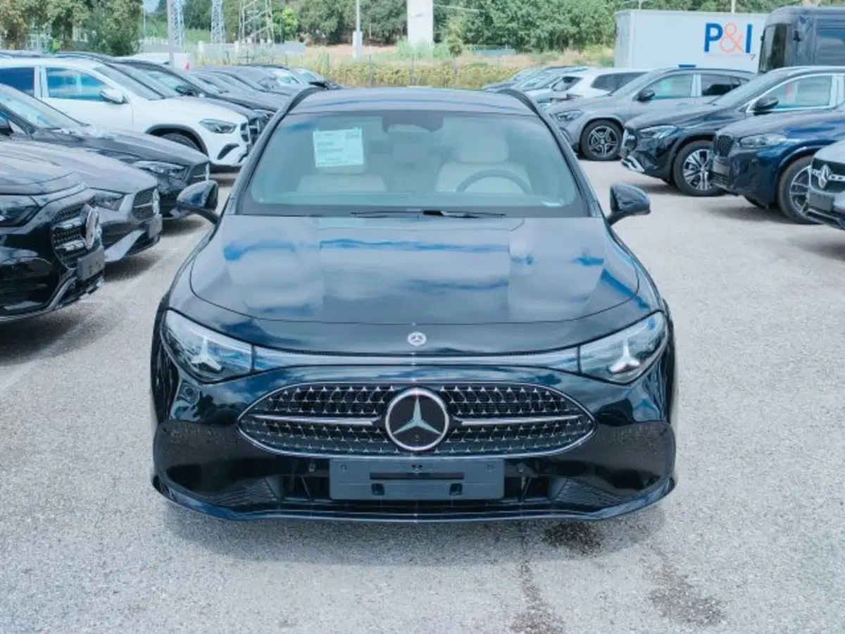 Mercedes-Benz CLA Shooting Brake nuova a Teramo (2)