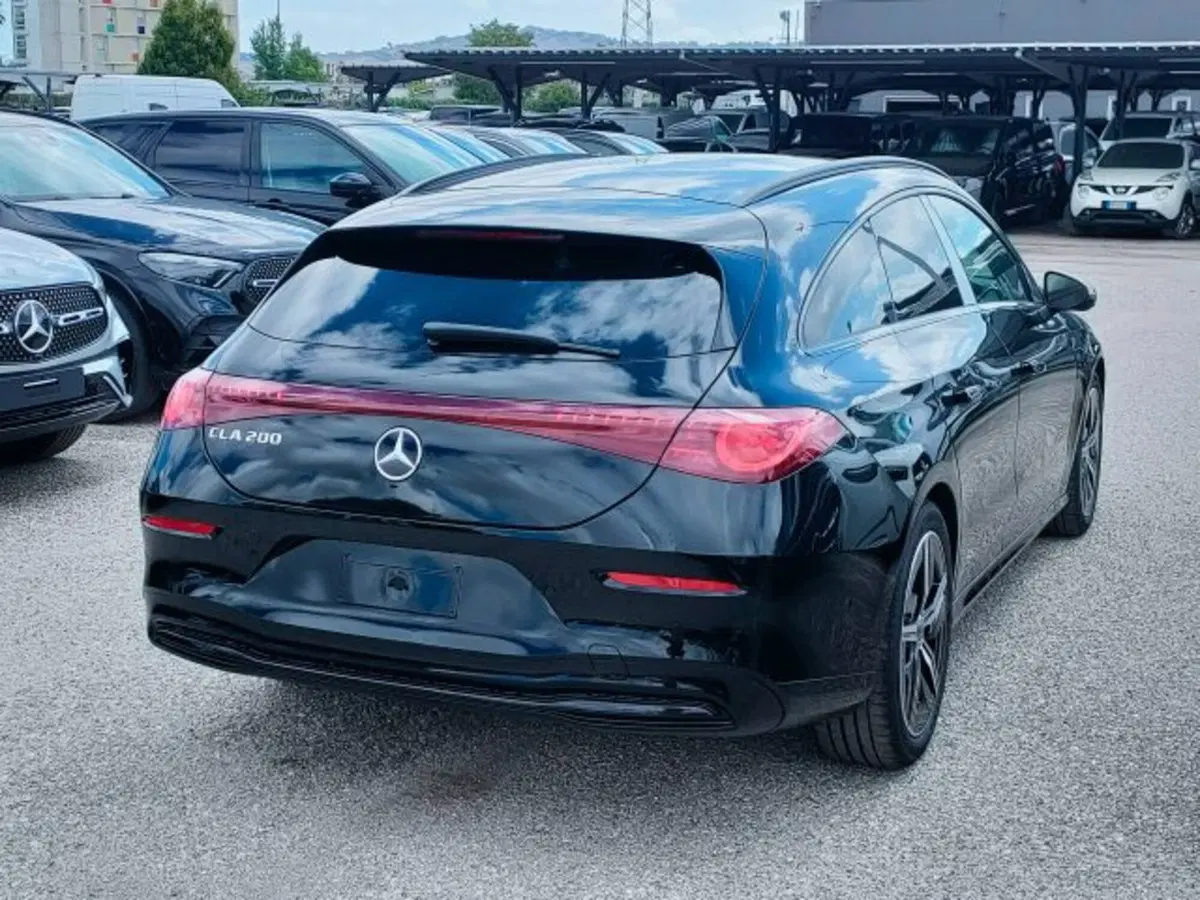 Mercedes-Benz CLA Shooting Brake nuova a Teramo (5)
