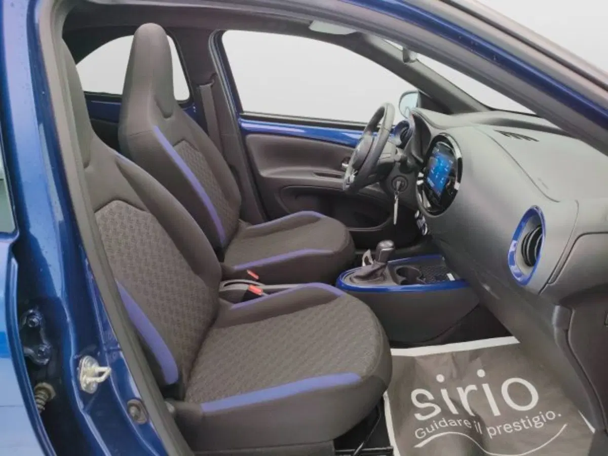 Toyota Aygo X usata a Teramo (12)