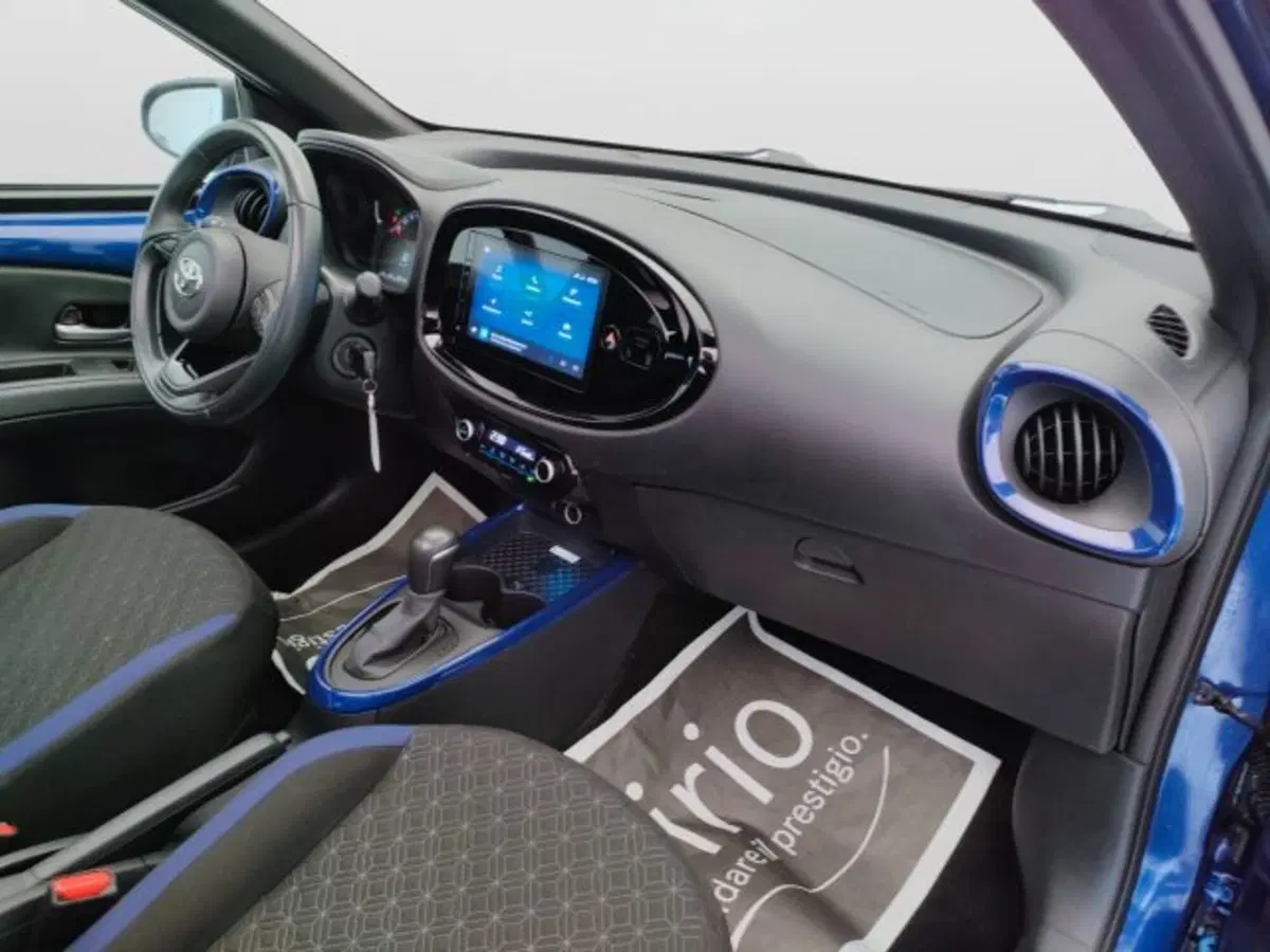 Toyota Aygo X usata a Teramo (13)