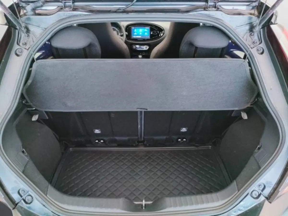 Toyota Aygo X usata a Teramo (9)