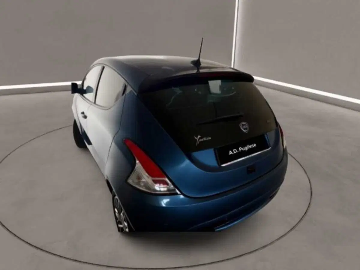 Lancia Ypsilon usata a Caltanissetta (3)