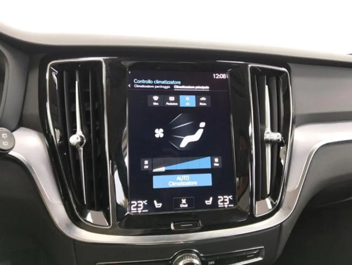 Volvo V60 usata a Como (14)