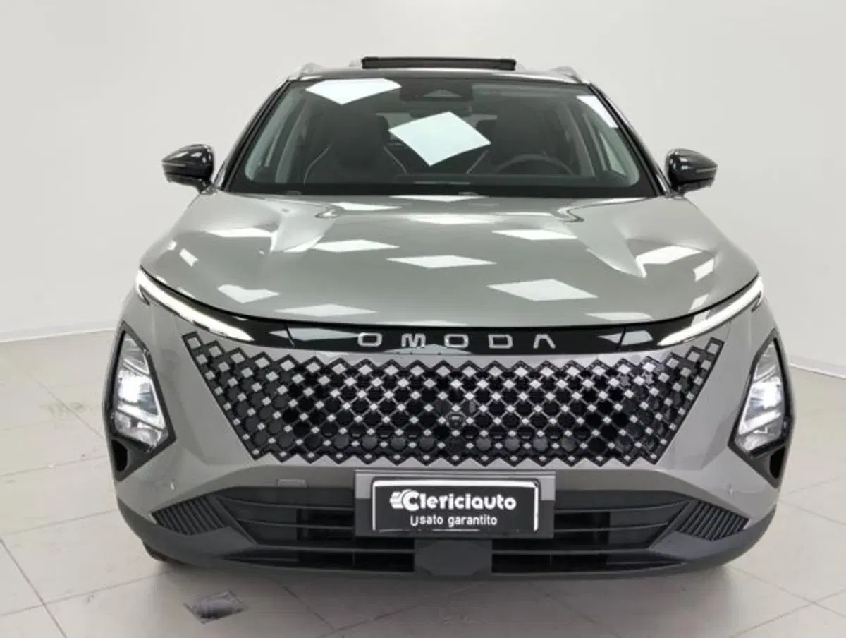 Omoda Omoda 5 SHS-H usata a Como (6)